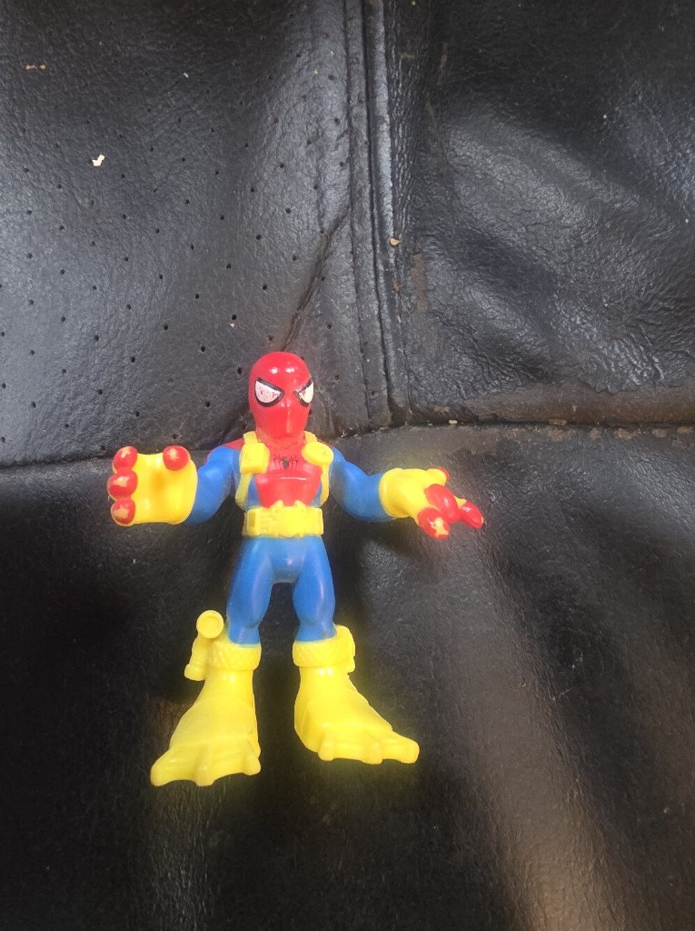 Hasbro Playskool Heroes Spiderman In Yellow Scuba Flippers